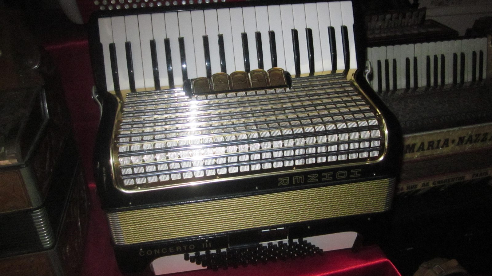 Piano Hohner Concerto 3